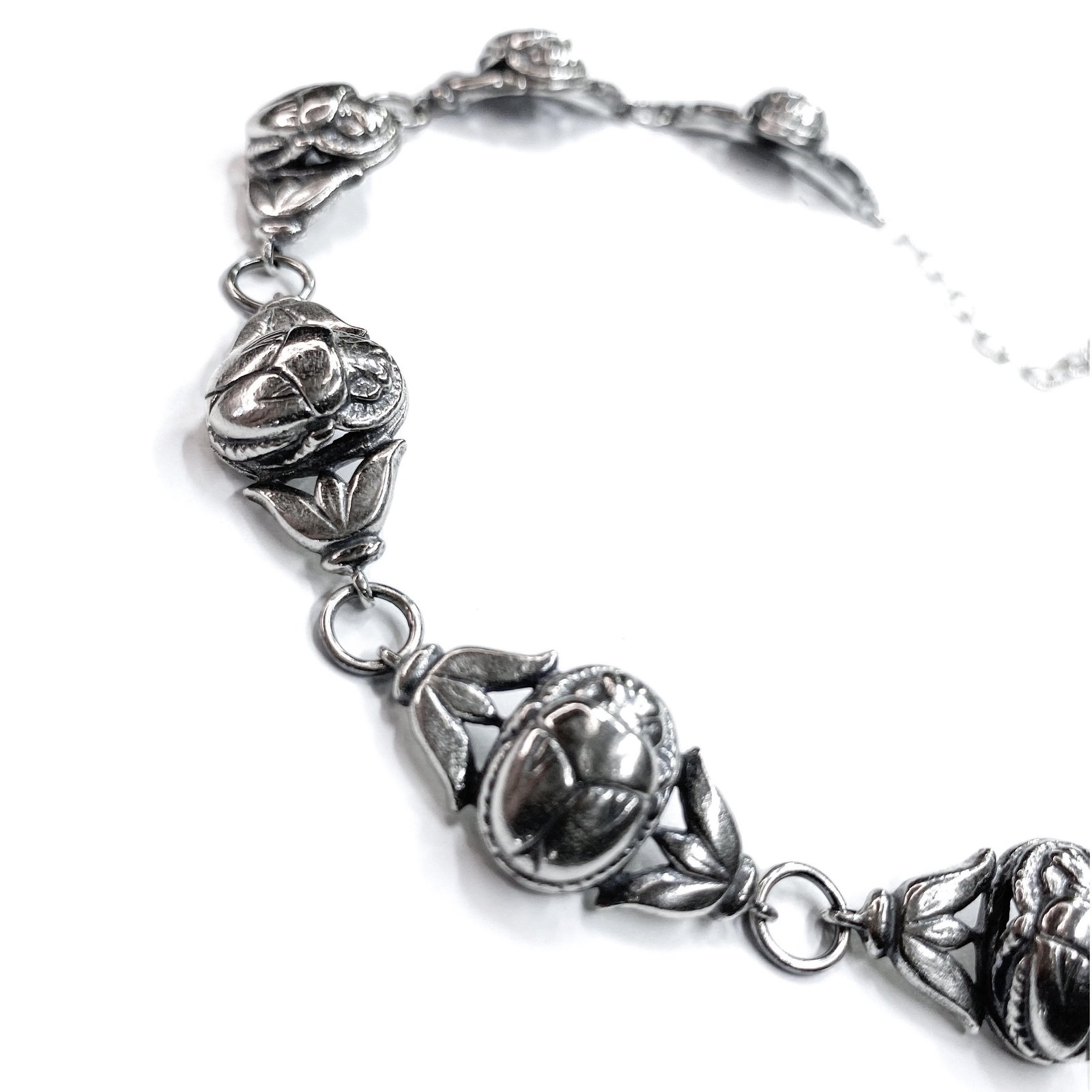 Scarab choker in sterling silver or gold | Arcana Obscura